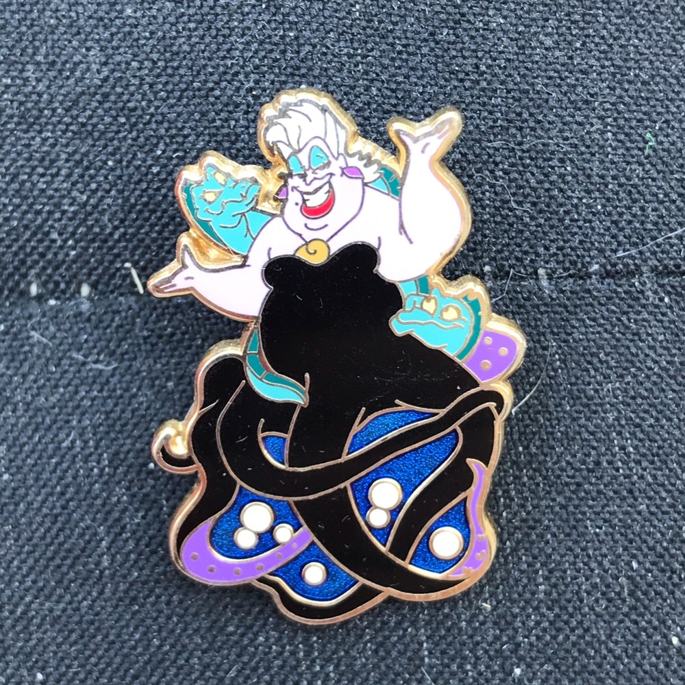 Ariel and Ursula Pin Set - Picture 6 of 9
